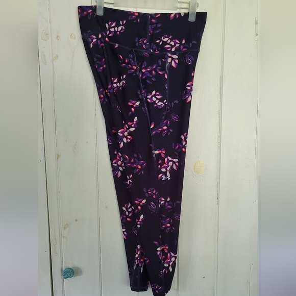 Under Armour UA HeatGear 7/8 Ankle Floral Compression Legging - Picture 5 of 7